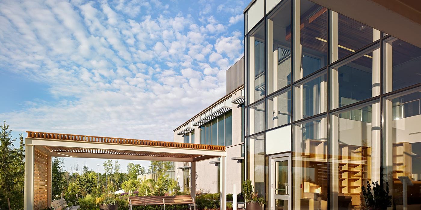 Royal Victoria Hospital Entrance